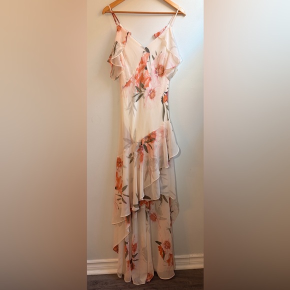 le chateau Dresses & Skirts - Le Chateau Women’s M Floral Ruffle Maxi Dress